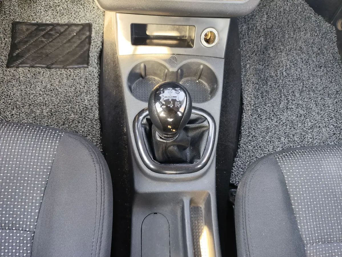 2018 DongFeng Fengon Fengon 330 1.5L 109HP L4 5MT,autocango,china used car exporter,china ev exporter,chinese used car exporter,chinese used ev exporter