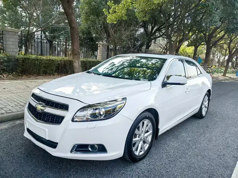 2014 Chevrolet Malibu 2.0L 154HP L4 6AT