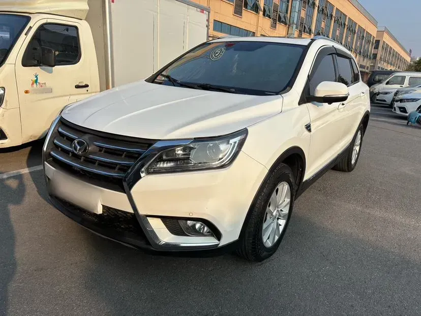 2016 BAIC Hyosow S6 1.5T 150HP L4 6MT,autocango,china used car exporter,china ev exporter,chinese used car exporter,chinese used ev exporter