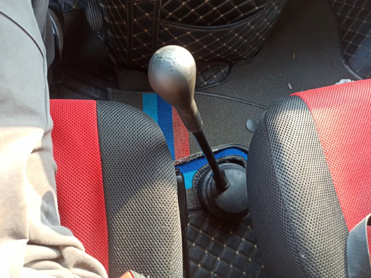 2021 Iveco DeYi 2.5T 122HP L4 5MT,autocango,china used car exporter,china ev exporter,chinese used car exporter,chinese used ev exporter