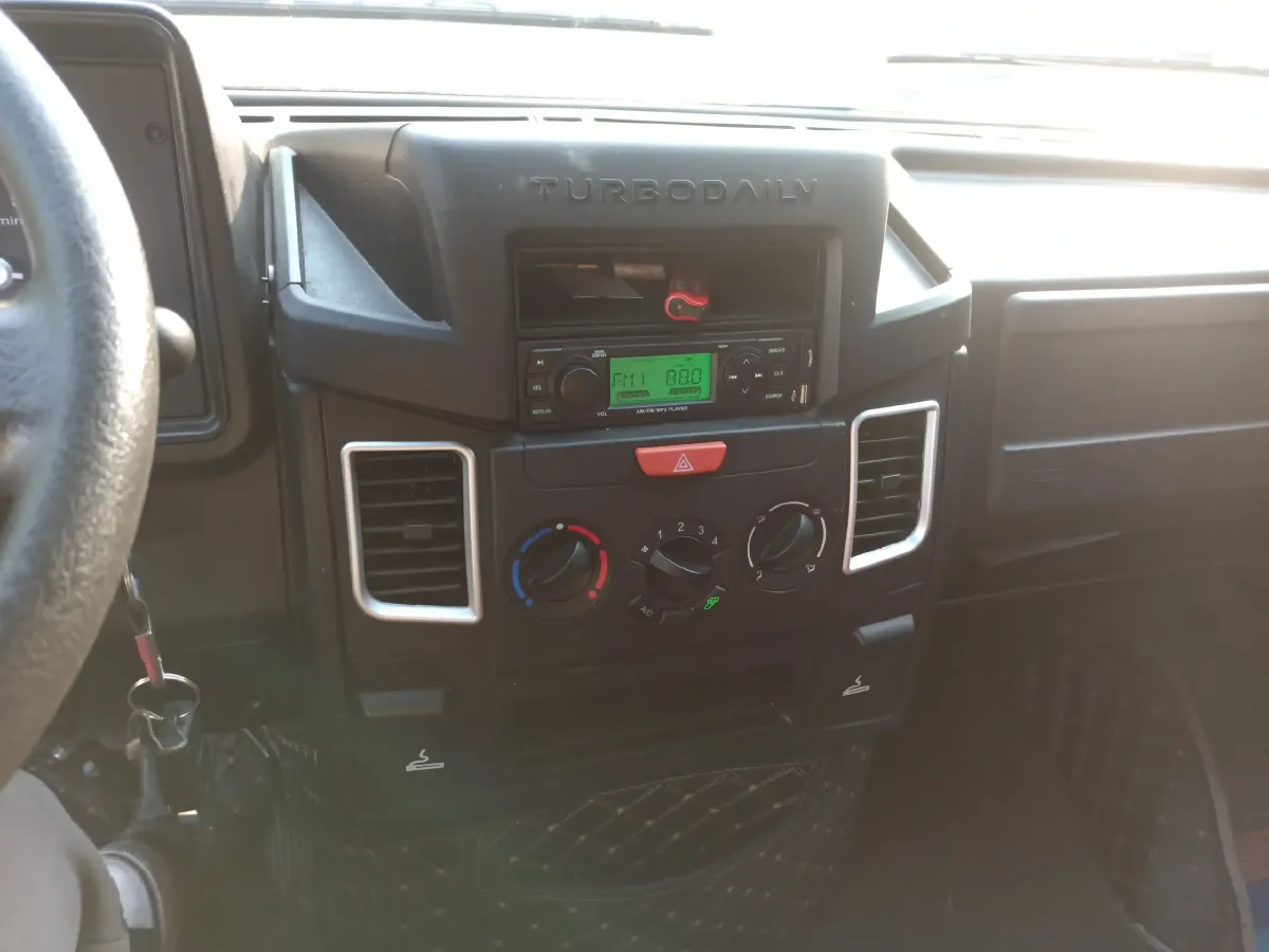 2021 Iveco DeYi 2.5T 122HP L4 5MT,autocango,china used car exporter,china ev exporter,chinese used car exporter,chinese used ev exporter