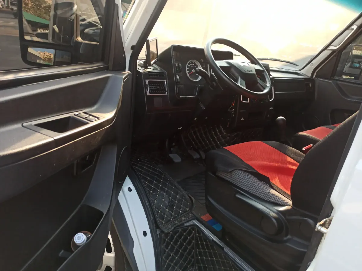 2021 Iveco DeYi 2.5T 122HP L4 5MT,autocango,china used car exporter,china ev exporter,chinese used car exporter,chinese used ev exporter