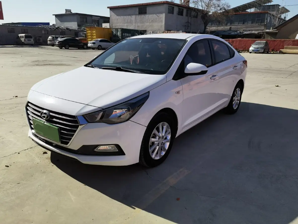2016 Hyundai Verna 1.4L 100HP L4 6MT