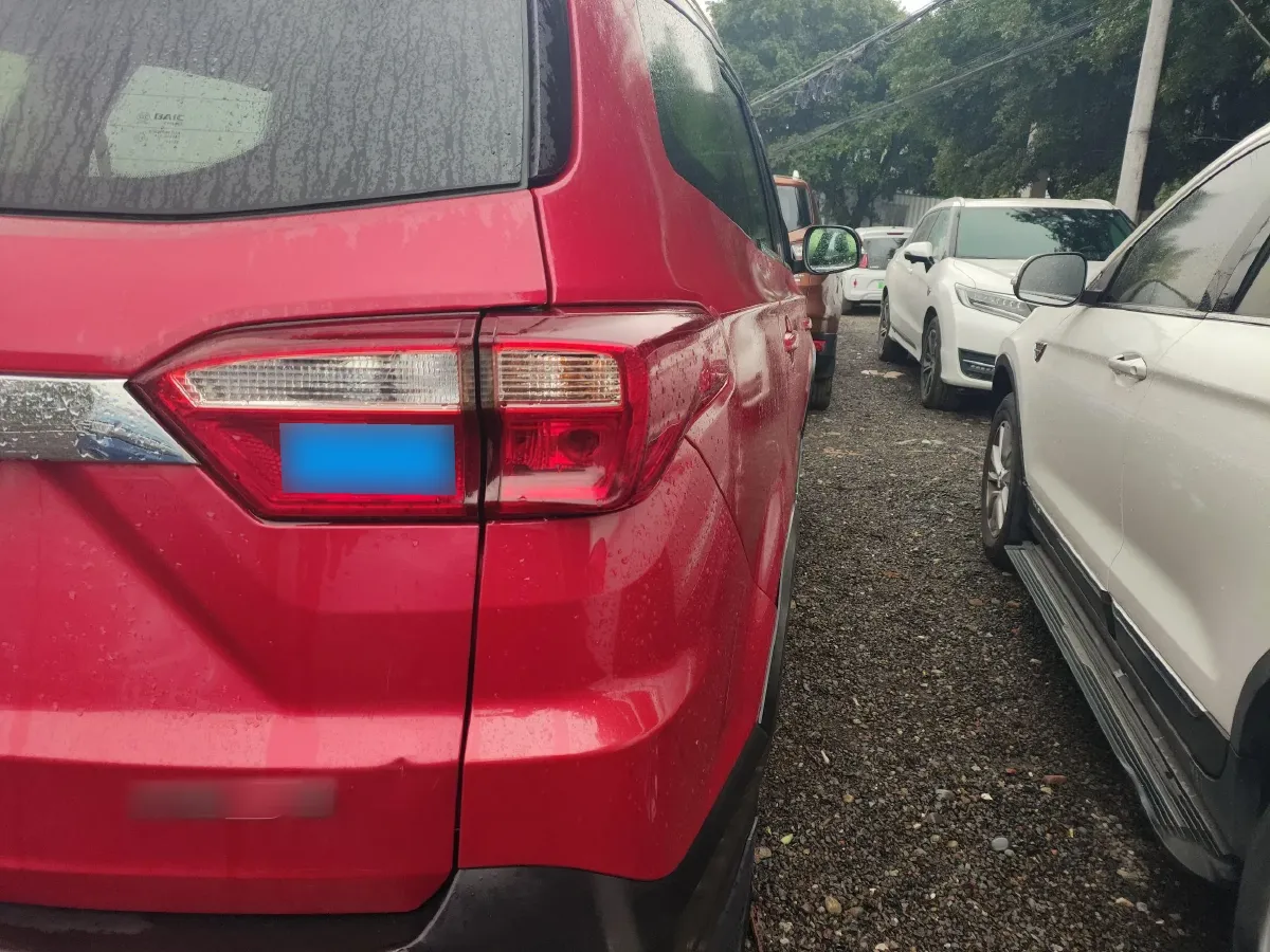 2016 BAIC Hyosow S3 1.5L 113HP L4 5MT,autocango,china used car exporter,china ev exporter,chinese used car exporter,chinese used ev exporter