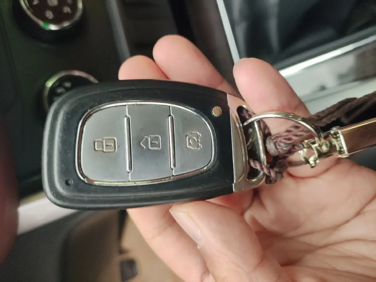 2016 BAIC Hyosow S3 1.5L 113HP L4 5MT,autocango,china used car exporter,china ev exporter,chinese used car exporter,chinese used ev exporter