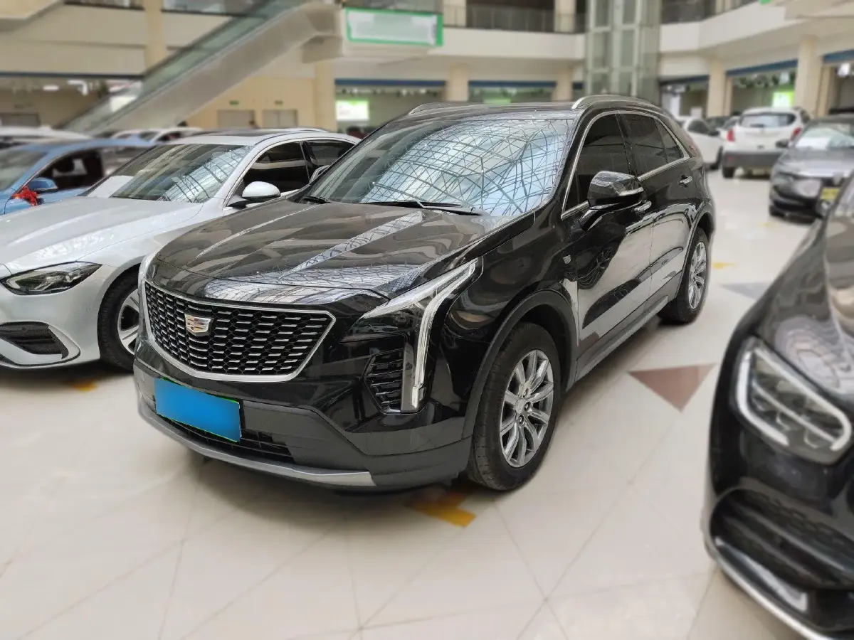 2023 Cadillac XT4 2.0T 237HP L4 9AT