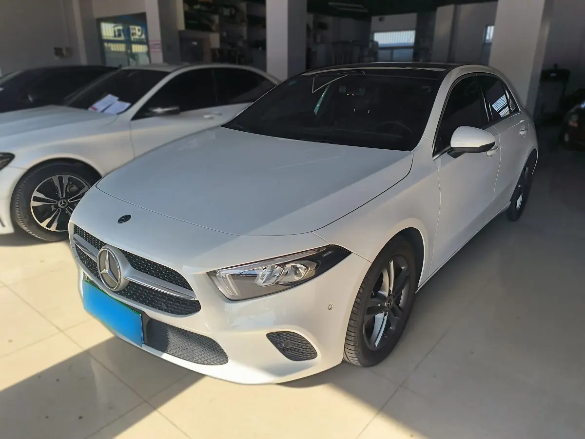 2019 Mercedes-Benz A Class 1.3T 163HP L4 7DCT