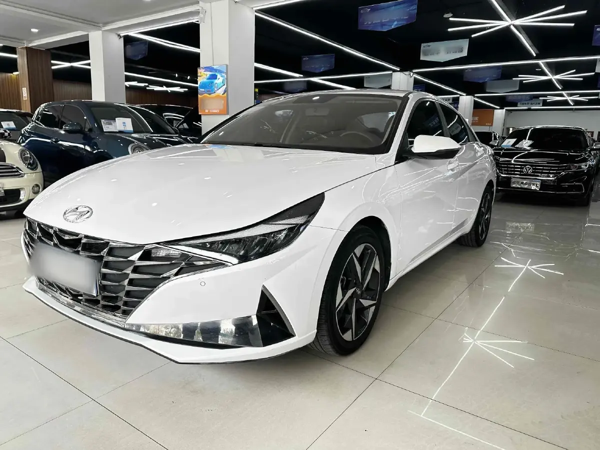 2021 Hyundai Elantra 1.5L 115HP L4 CVT