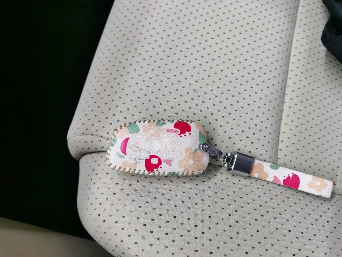 2013 Brilliance Auto H330 1.5L 105HP L4 5MT,autocango,china used car exporter,china ev exporter,chinese used car exporter,chinese used ev exporter