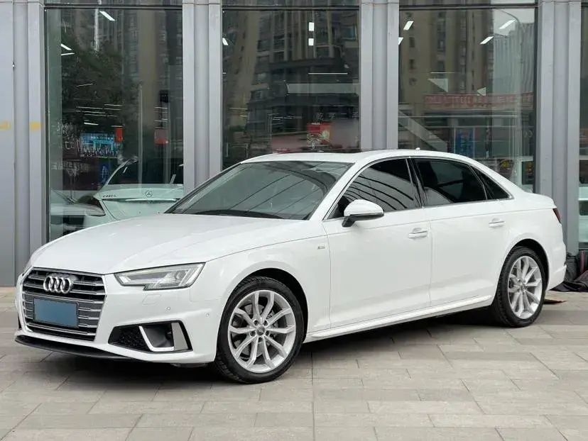 2019 Audi A4L 2.0T 190HP L4 7DCT