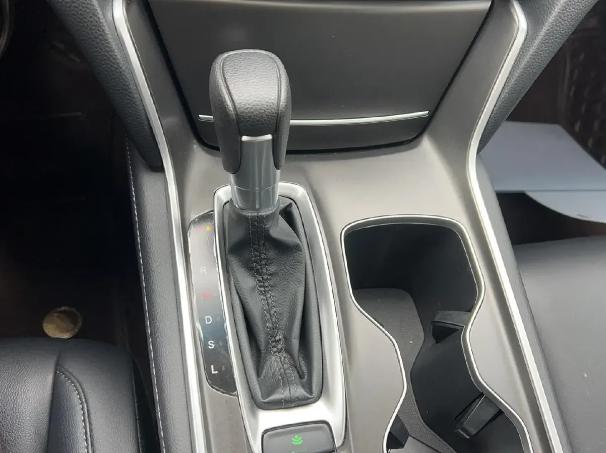 2022 Honda Accord 1.5T 194HP L4 CVT,autocango,china used car exporter,china ev exporter,chinese used car exporter,chinese used ev exporter