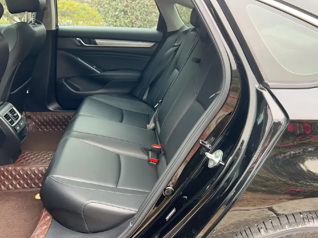 2022 Honda Accord 1.5T 194HP L4 CVT,autocango,china used car exporter,china ev exporter,chinese used car exporter,chinese used ev exporter