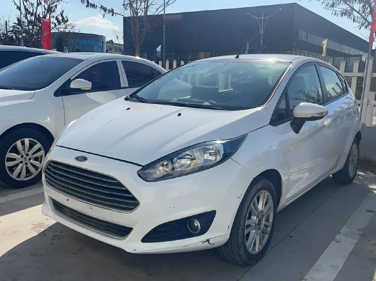 2013 Ford Fiesta 1.5L 110HP L4 6DCT
