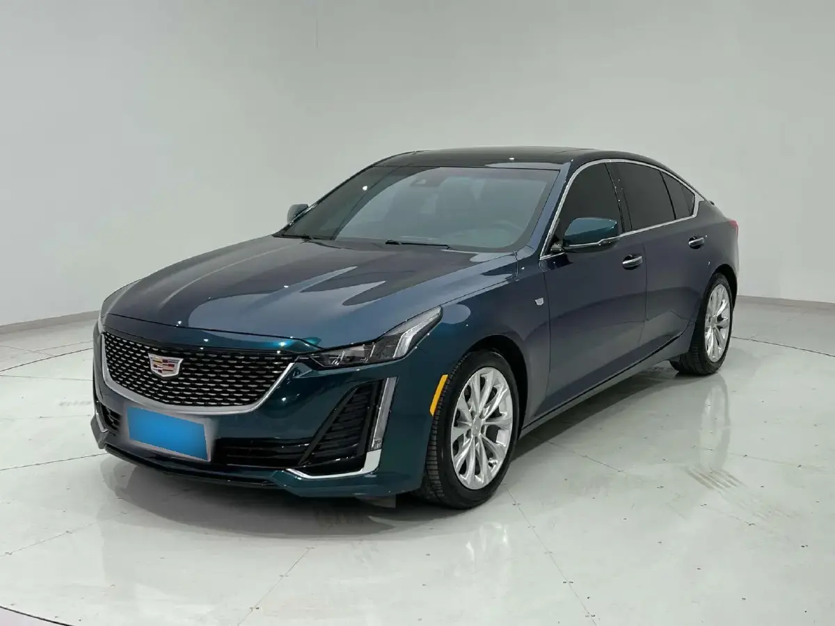 2022 Cadillac CT5 2.0T 237HP L4 10AT