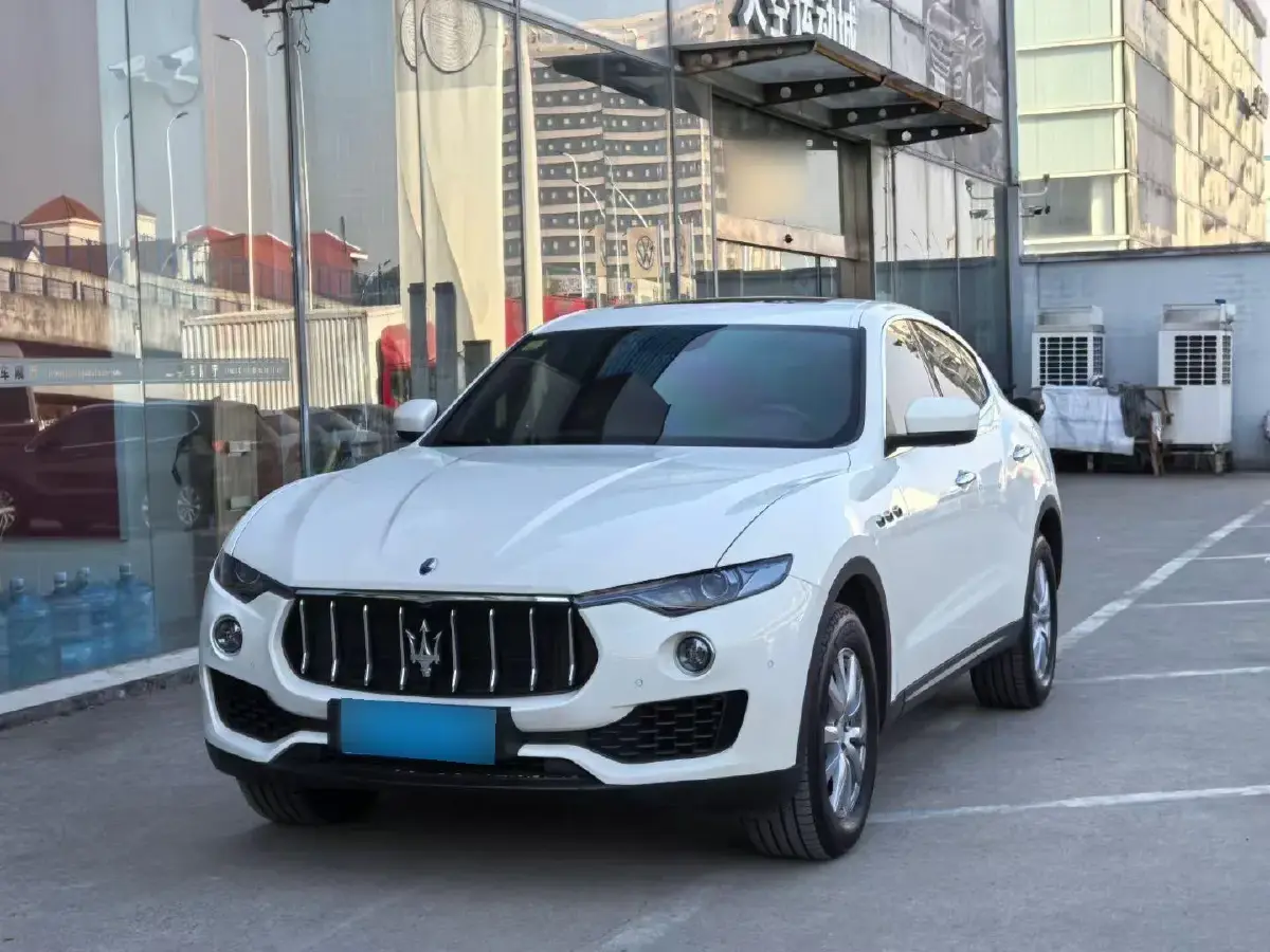 2018 Maserati Levante 3.0T 350HP V6 8AT