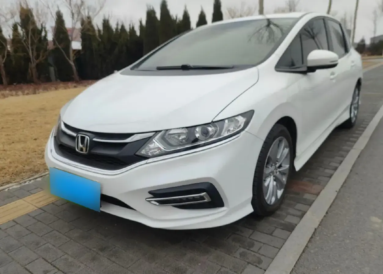 2017 Honda Jade 1.8L 141HP L4 5AT