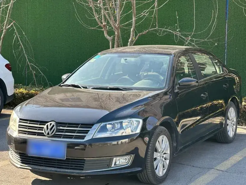 2013 Volkswagen Lavida 1.6L 110HP L4 5MT