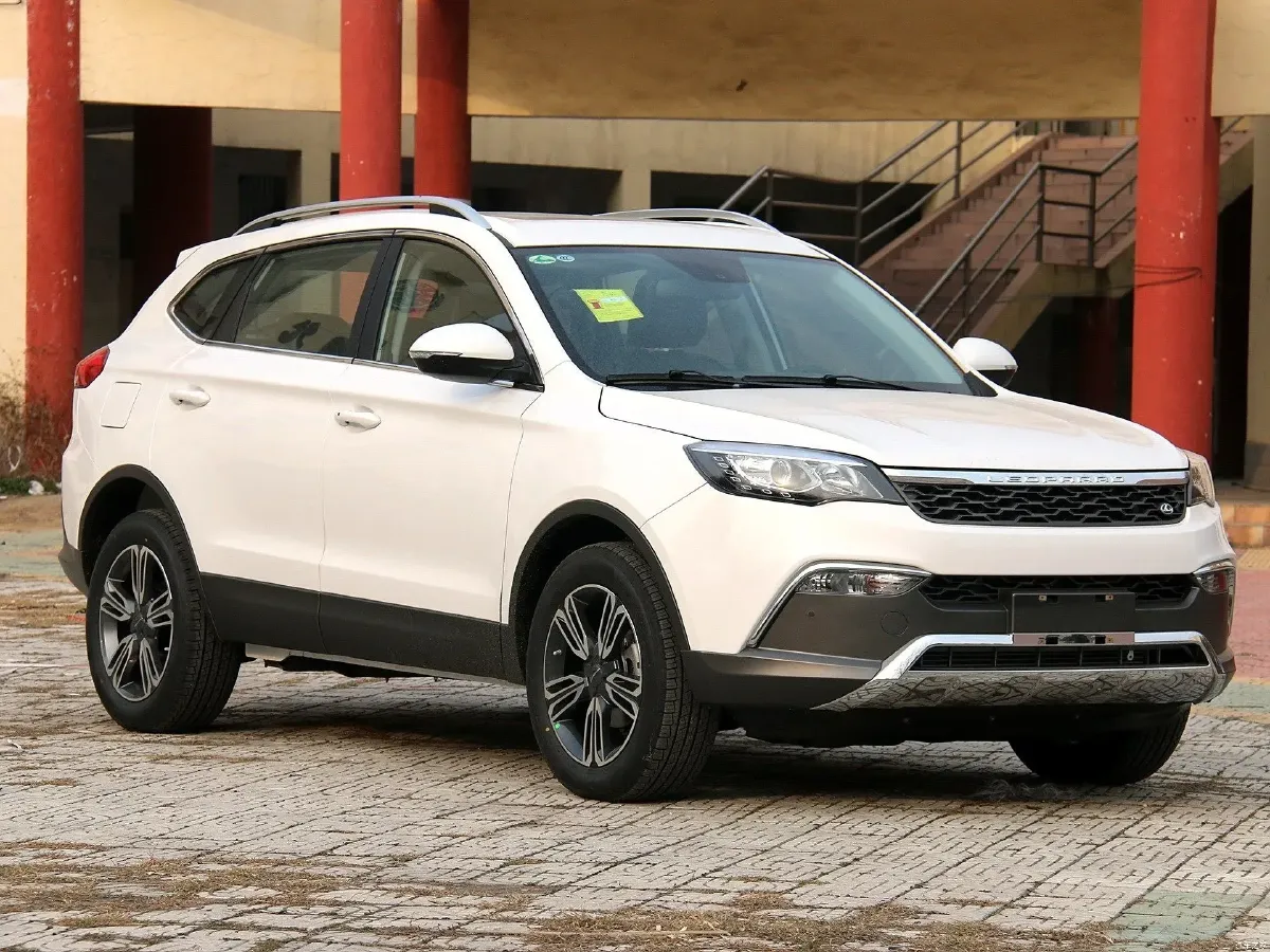 2017 Leopaard CS10 2.0T 177HP L4 6DCT,autocango,china used car exporter,china ev exporter,chinese used car exporter,chinese used ev exporter
