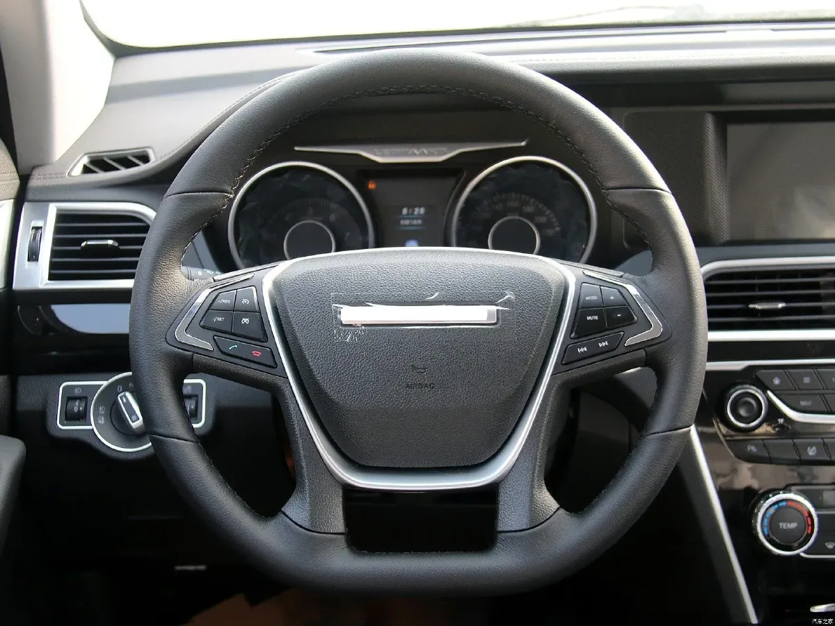 2017 Leopaard CS10 2.0T 177HP L4 6DCT,autocango,china used car exporter,china ev exporter,chinese used car exporter,chinese used ev exporter