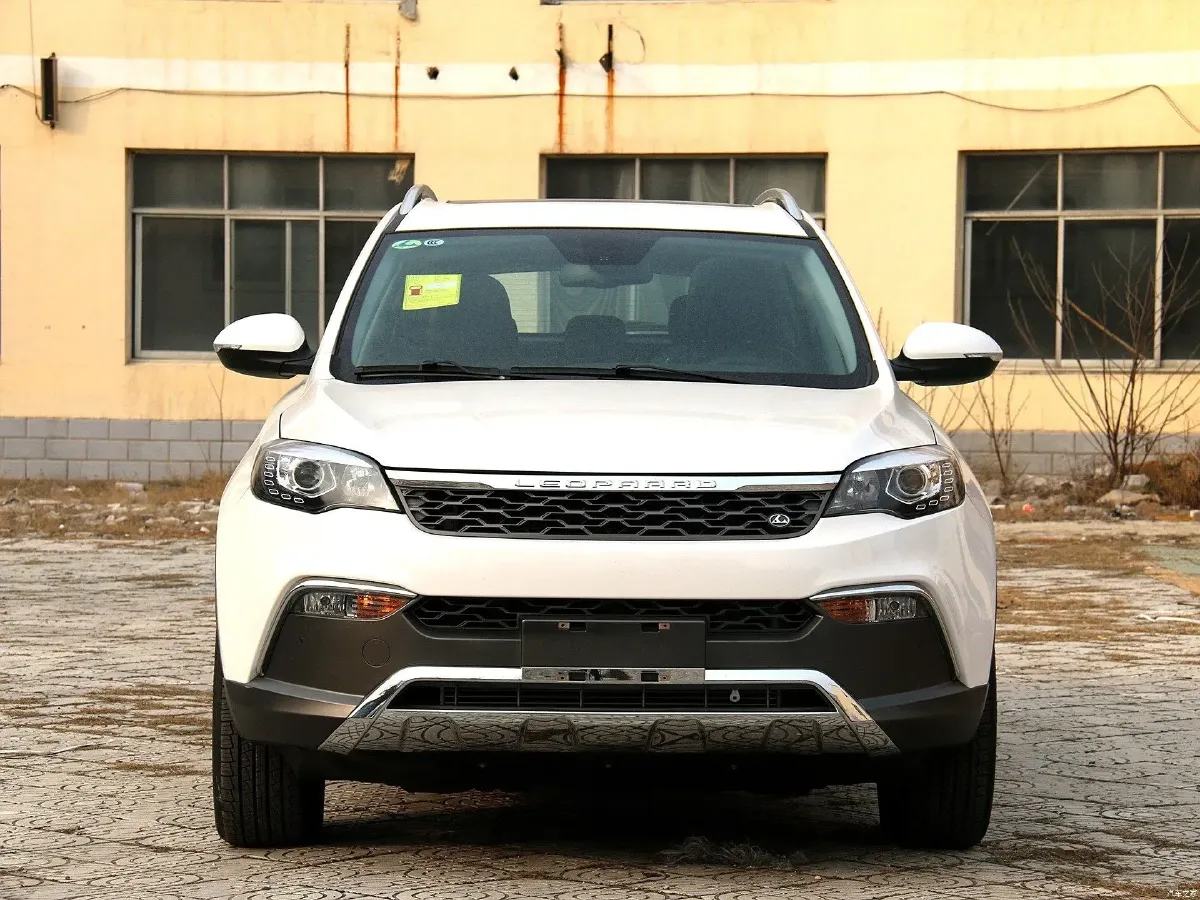 2017 Leopaard CS10 2.0T 177HP L4 6DCT,autocango,china used car exporter,china ev exporter,chinese used car exporter,chinese used ev exporter