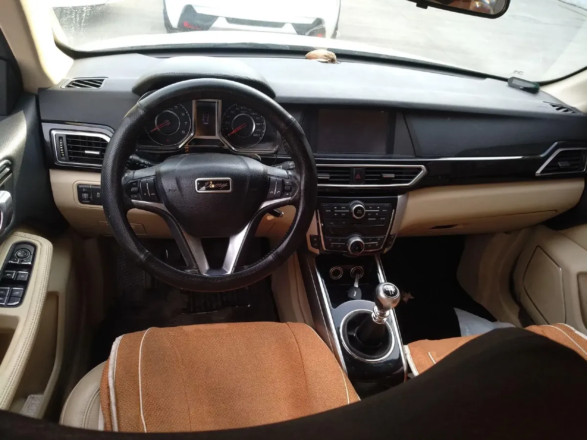 2017 Zotye Damy X5 1.5T 150HP L4 5MT,autocango,china used car exporter,china ev exporter,chinese used car exporter,chinese used ev exporter