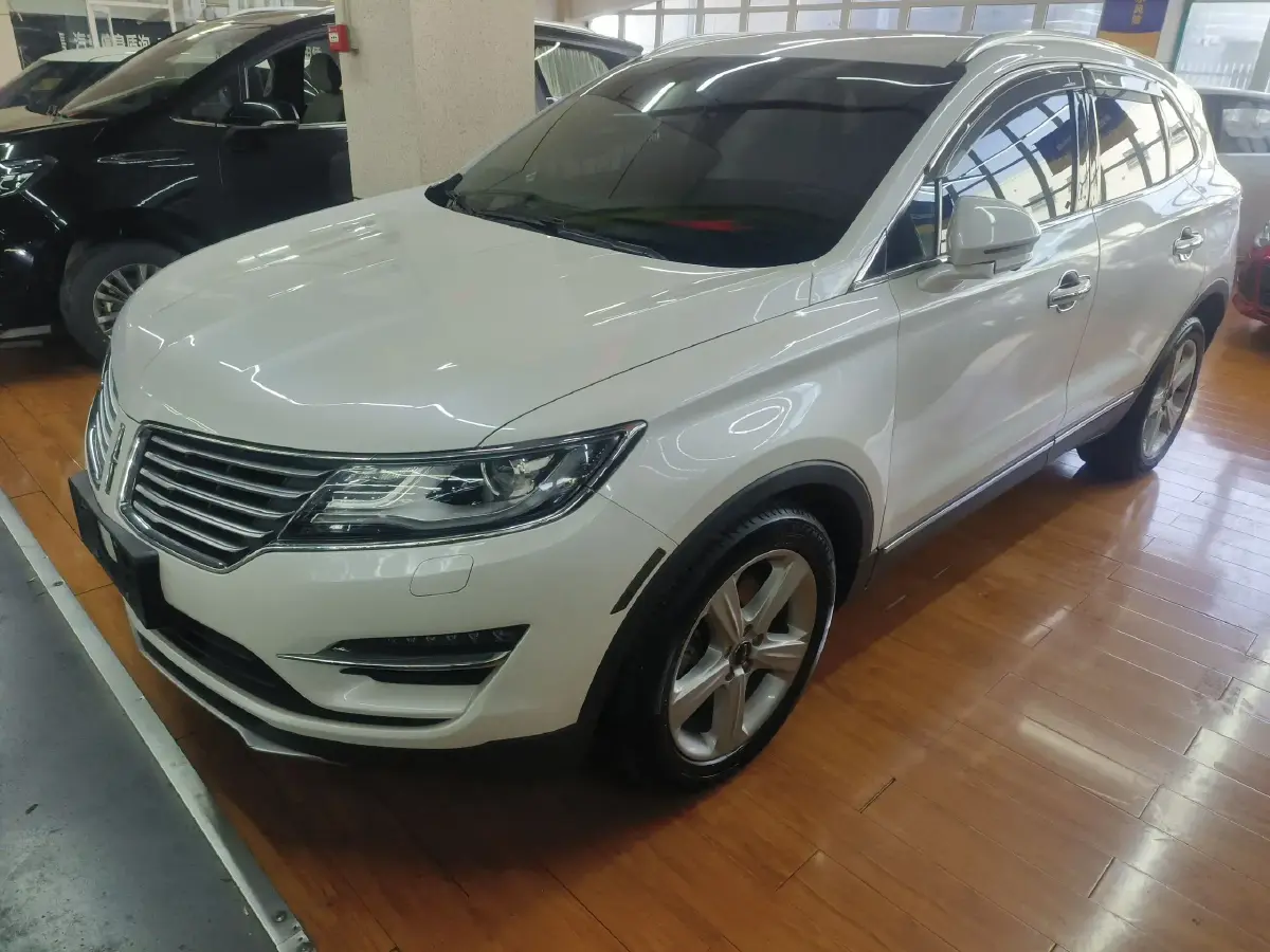 2017 Lincoln MKC 2.0T 203HP L4 6AT