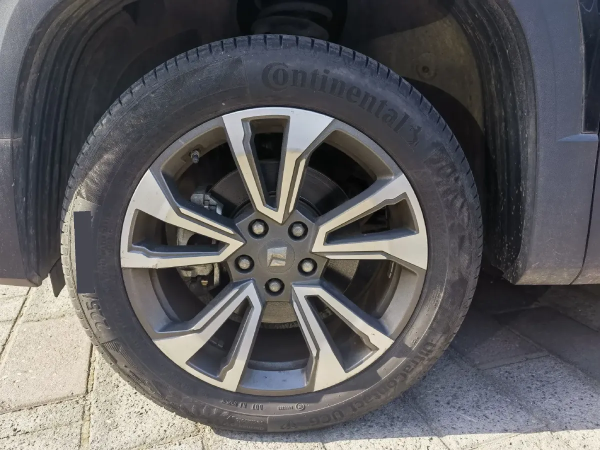 2019 BaoJun RS-5 1.5T 147HP L4 CVT,autocango,china used car exporter,china ev exporter,chinese used car exporter,chinese used ev exporter