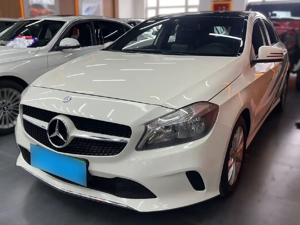 2017 Mercedes-Benz A Class 1.6T 122HP L4 7DCT