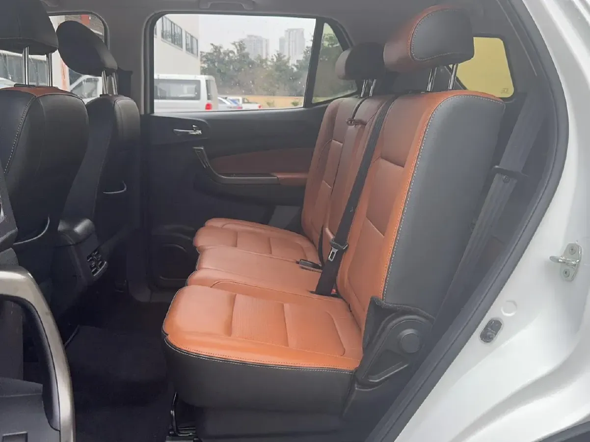 2016 ChangAn Oshan CX70 1.6L 117HP L4 5MT,autocango,china used car exporter,china ev exporter,chinese used car exporter,chinese used ev exporter