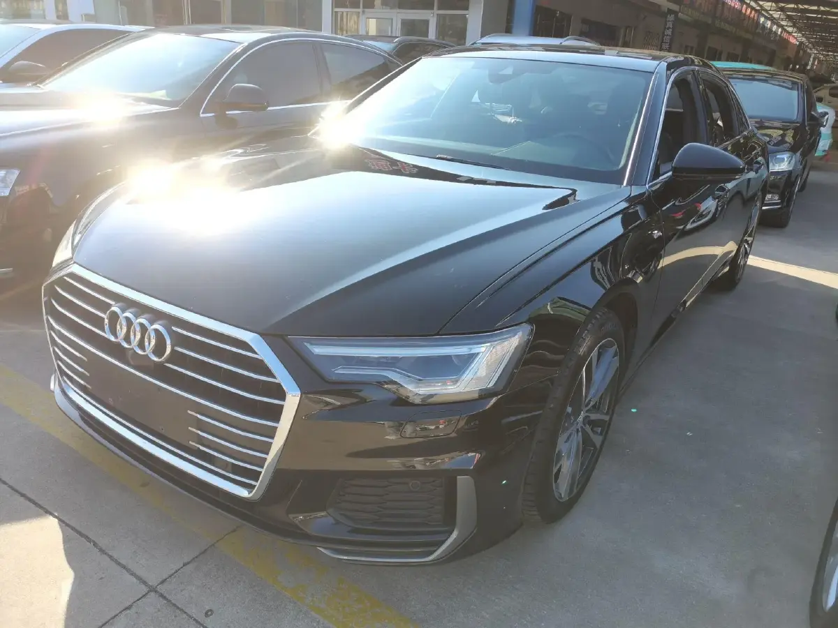 2021 Audi A6L 2.0T 190HP L4 7DCT
