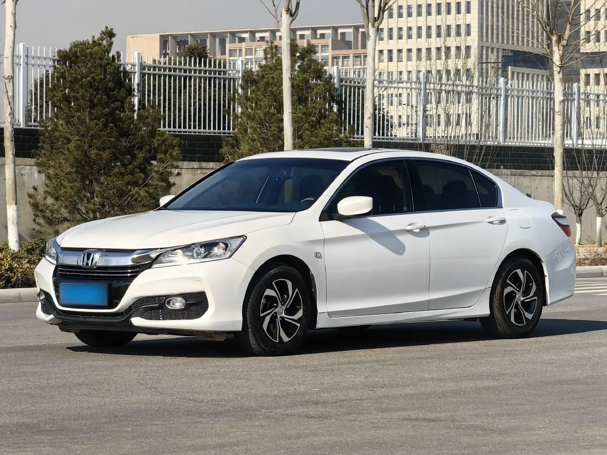 2016 Honda Accord 2.0L 155HP L4 CVT