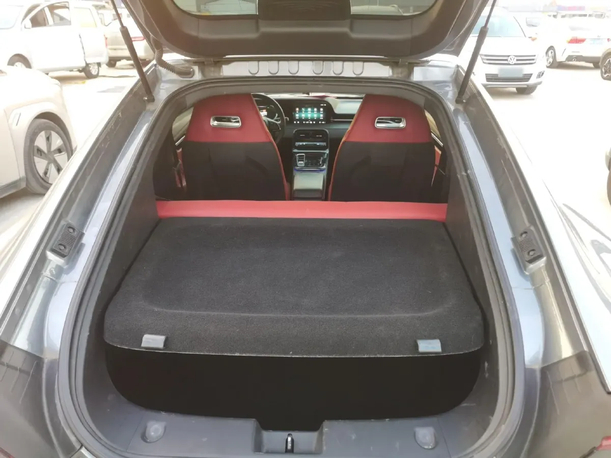 2019 Leapmotor S01 BEV 35.6KWH,autocango,china used car exporter,china ev exporter,chinese used car exporter,chinese used ev exporter