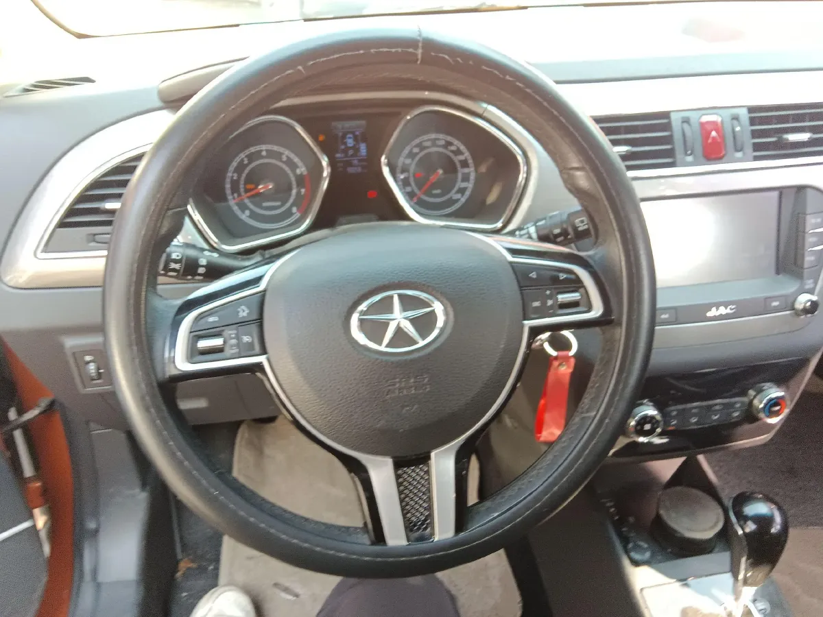 2015 JAC Refine S2 1.5L 113HP L4 CVT,autocango,china used car exporter,china ev exporter,chinese used car exporter,chinese used ev exporter