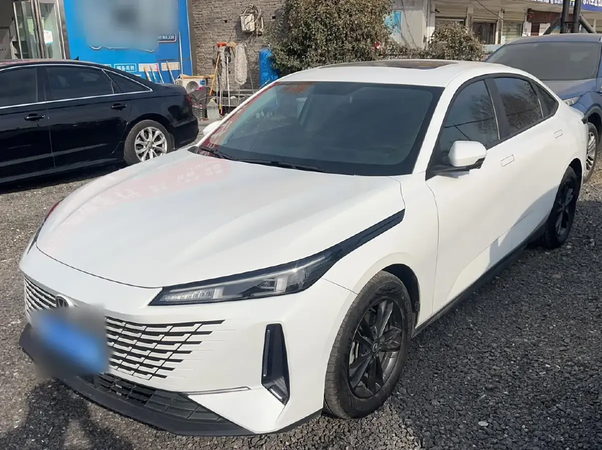 2023 ChangAn Lamore 1.5T 170HP L4 7DCT