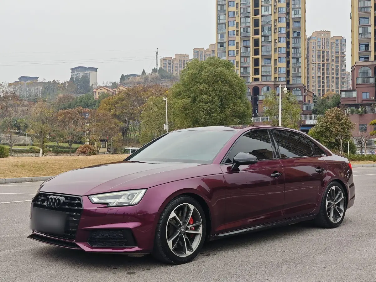 2017 Audi A4L 2.0T 190HP L4 7DCT