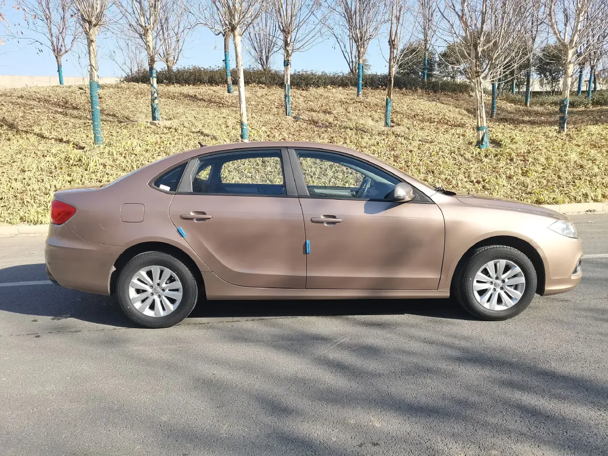 2017 Brilliance Auto H530 1.6L 118HP L4 5AT,autocango,china used car exporter,china ev exporter,chinese used car exporter,chinese used ev exporter