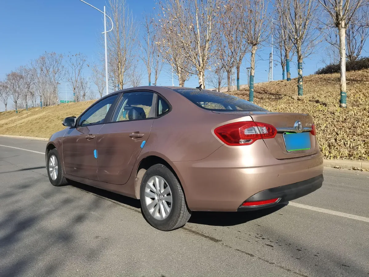 2017 Brilliance Auto H530 1.6L 118HP L4 5AT,autocango,china used car exporter,china ev exporter,chinese used car exporter,chinese used ev exporter