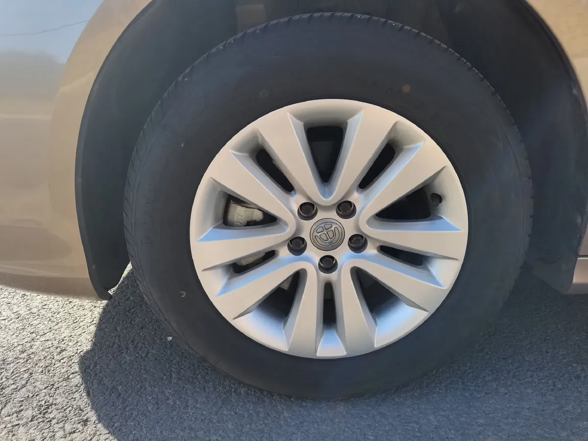 2017 Brilliance Auto H530 1.6L 118HP L4 5AT,autocango,china used car exporter,china ev exporter,chinese used car exporter,chinese used ev exporter