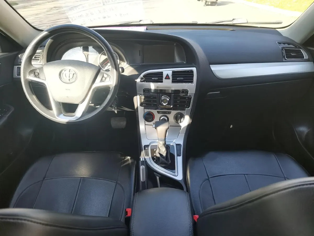 2017 Brilliance Auto H530 1.6L 118HP L4 5AT,autocango,china used car exporter,china ev exporter,chinese used car exporter,chinese used ev exporter