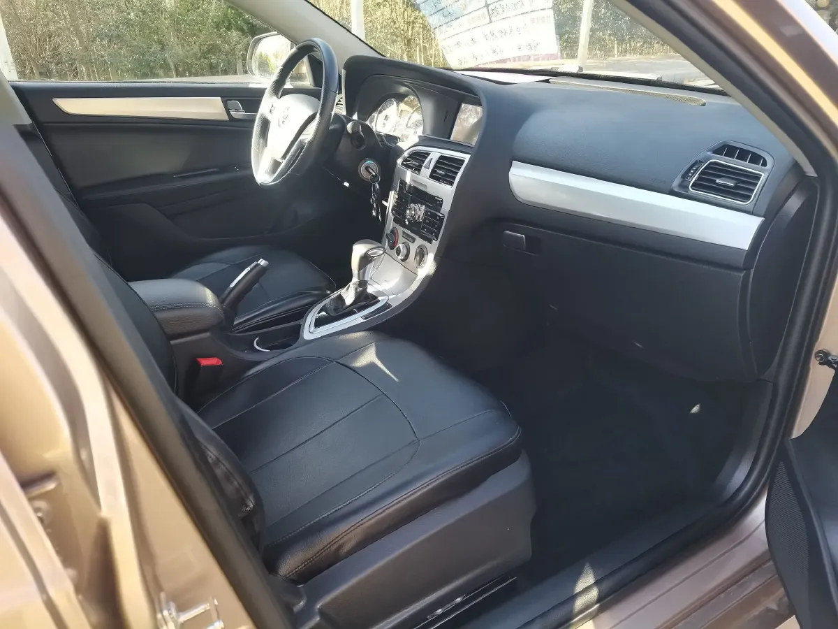 2017 Brilliance Auto H530 1.6L 118HP L4 5AT,autocango,china used car exporter,china ev exporter,chinese used car exporter,chinese used ev exporter