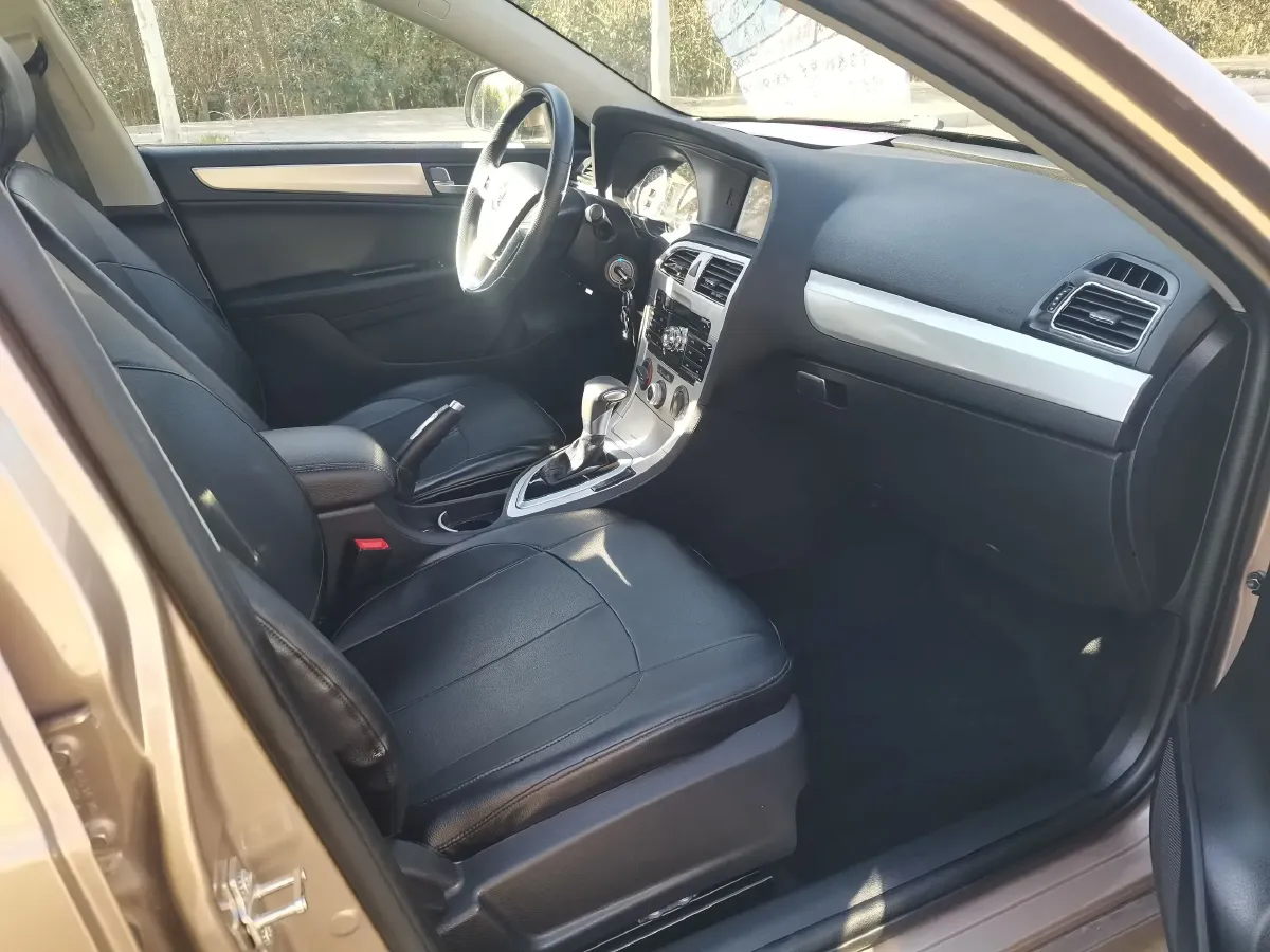 2017 Brilliance Auto H530 1.6L 118HP L4 5AT,autocango,china used car exporter,china ev exporter,chinese used car exporter,chinese used ev exporter