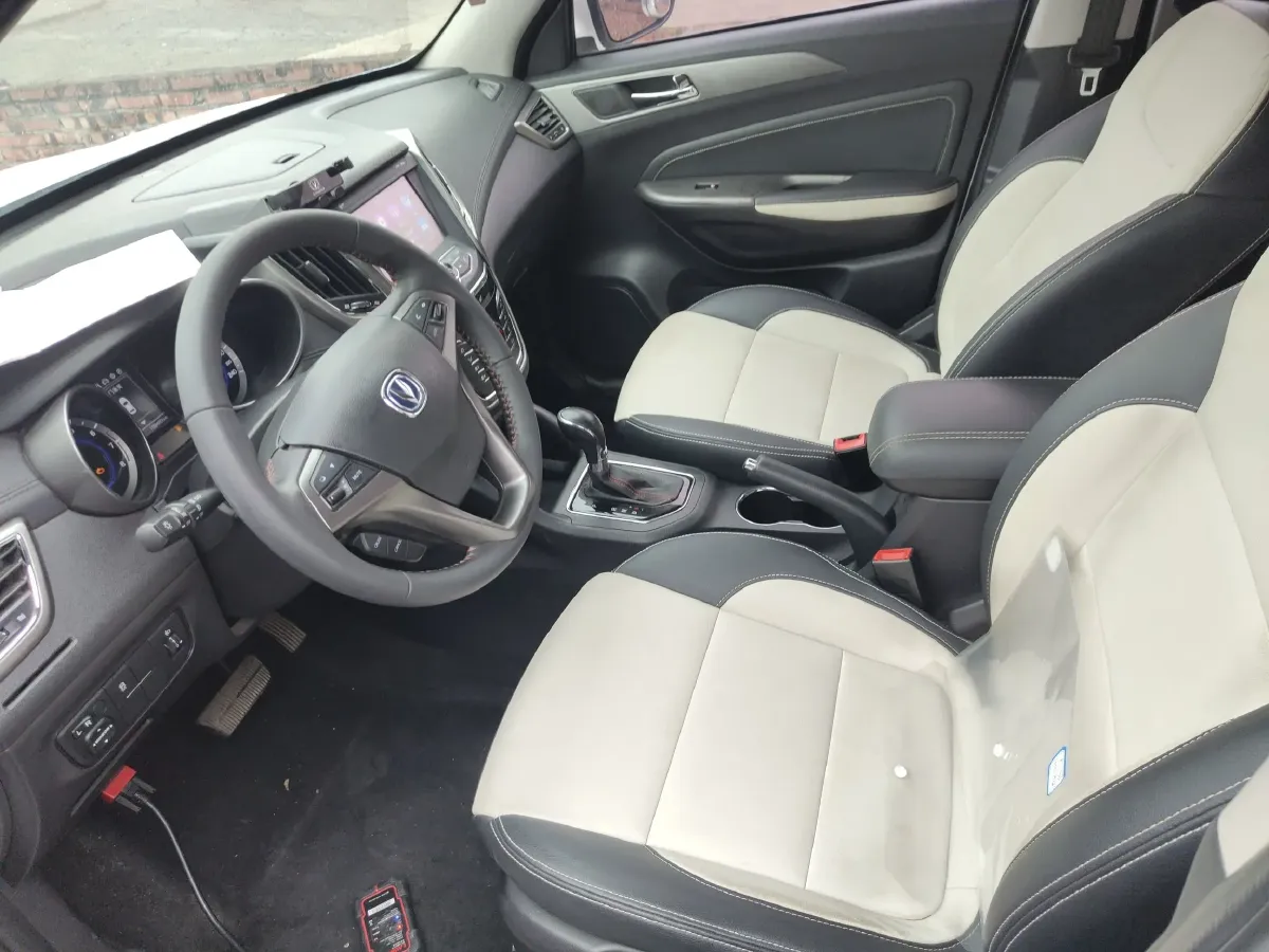 2017 ChangAn CS35 1.6L 125HP L4 4AT,autocango,china used car exporter,china ev exporter,chinese used car exporter,chinese used ev exporter