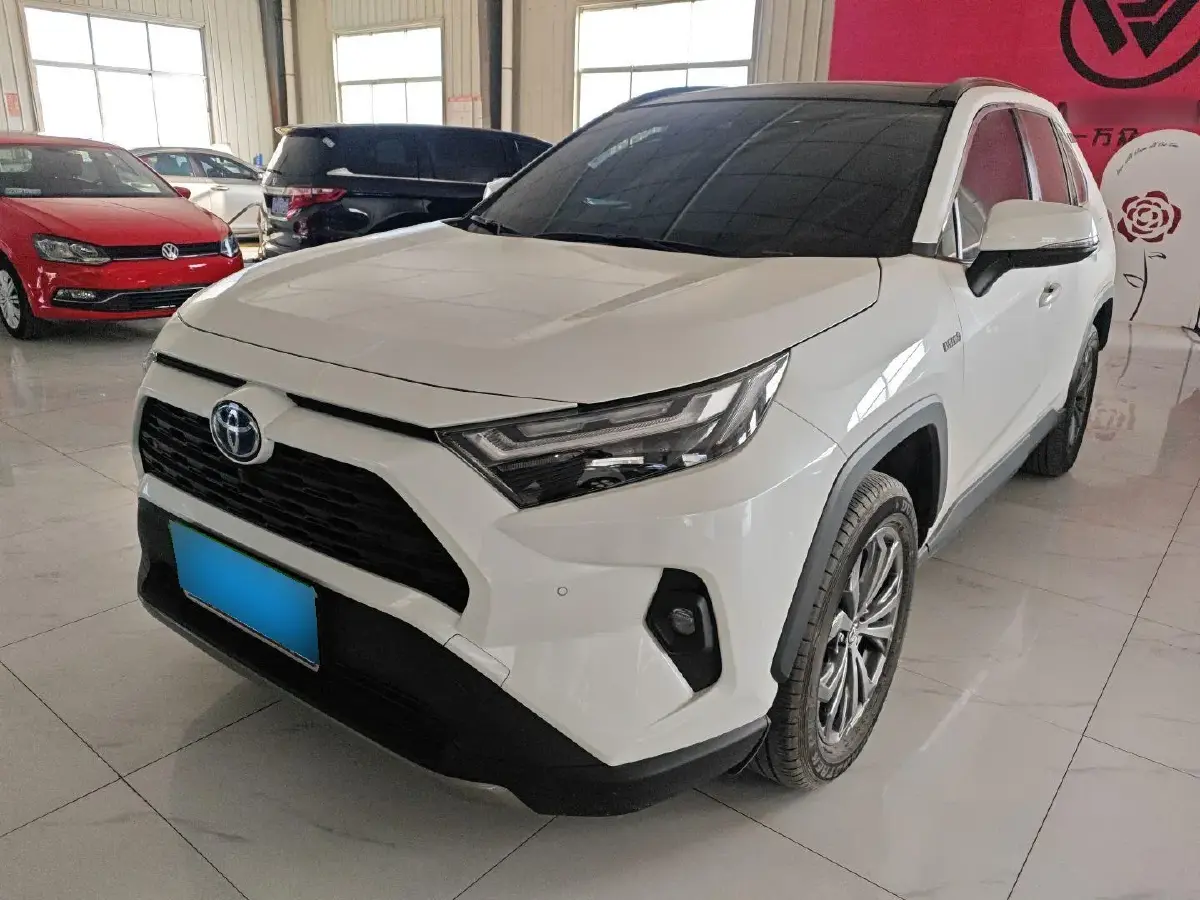 2024 Toyota RAV4 2.5L 178HP L4 E-CVT Hybrid