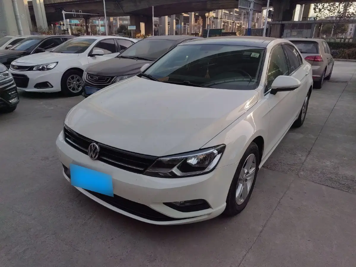 2018 Volkswagen Lamando 1.4T 131HP L4 7DCT