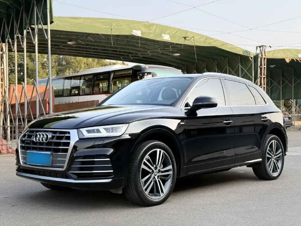 2020 Audi Q5L 2.0T 190HP L4 7DCT