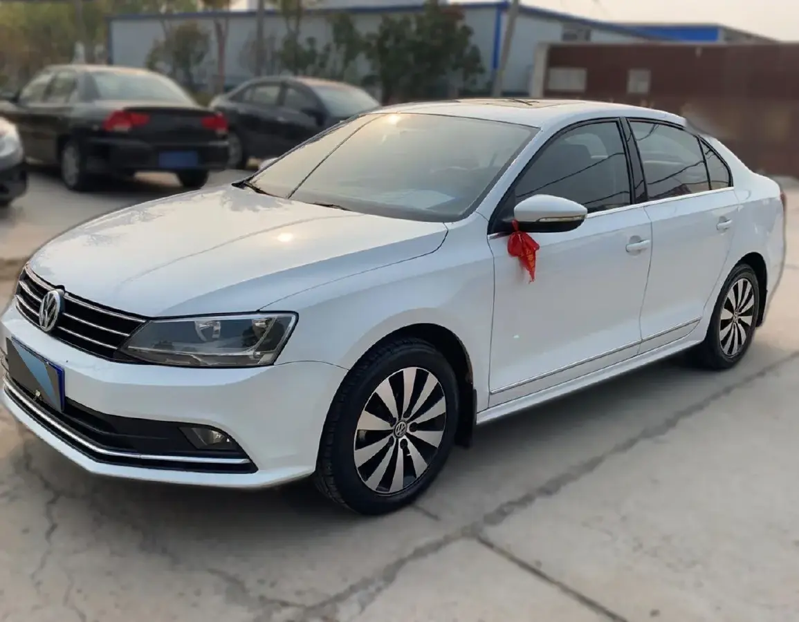 2017 Volkswagen Sagitar 1.6L 110HP L4 6AT