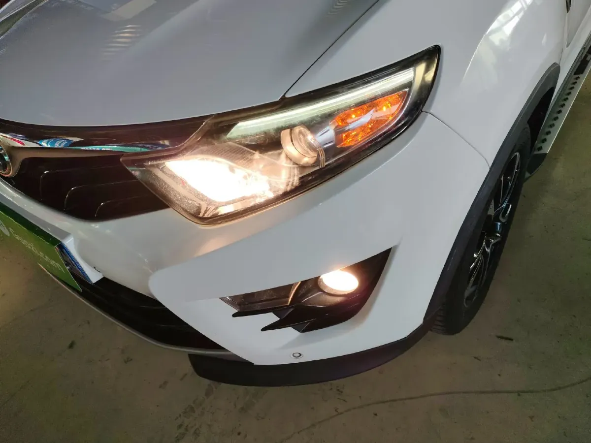 2017 Soueast DX7 1.5T 156HP L4 6MT,autocango,china used car exporter,china ev exporter,chinese used car exporter,chinese used ev exporter