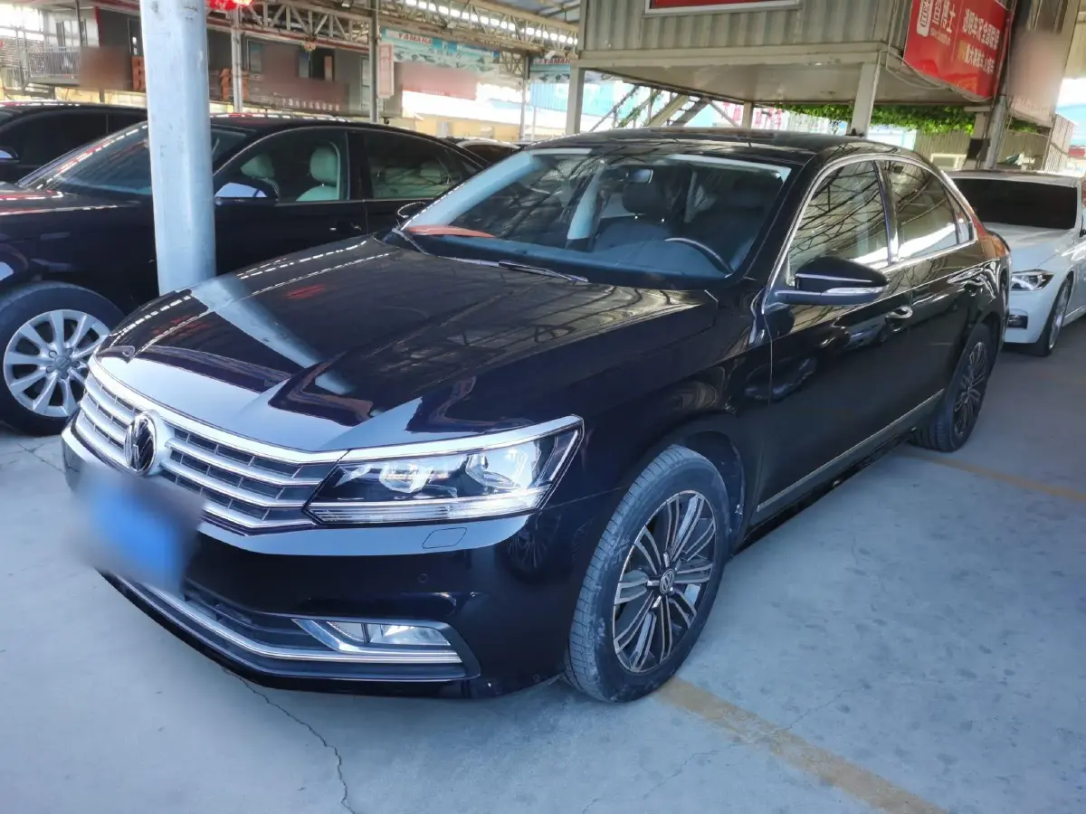 2017 Volkswagen Passat 1.8T 180HP L4 7DCT