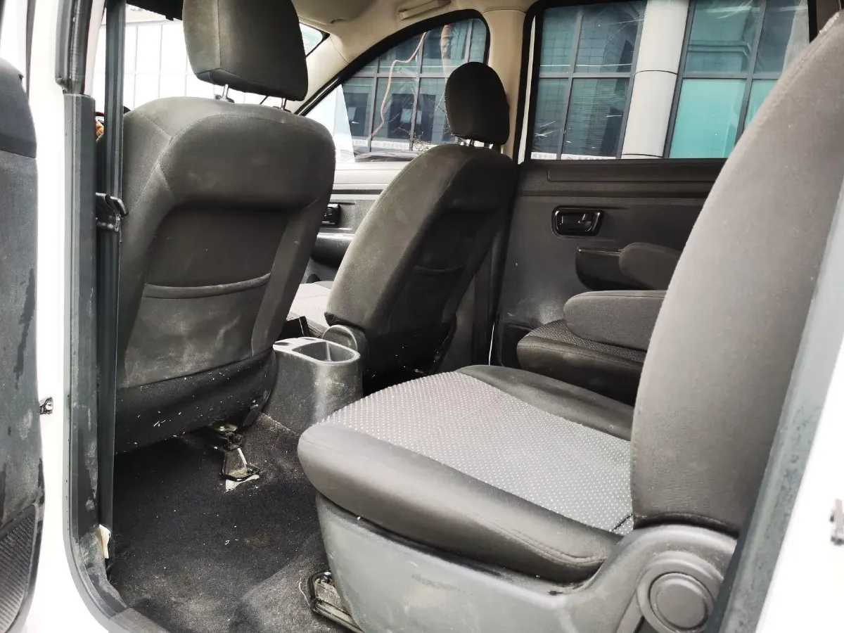 2019 DongFeng Fengon Fengon 330 1.5L 116HP L4 5MT,autocango,china used car exporter,china ev exporter,chinese used car exporter,chinese used ev exporter