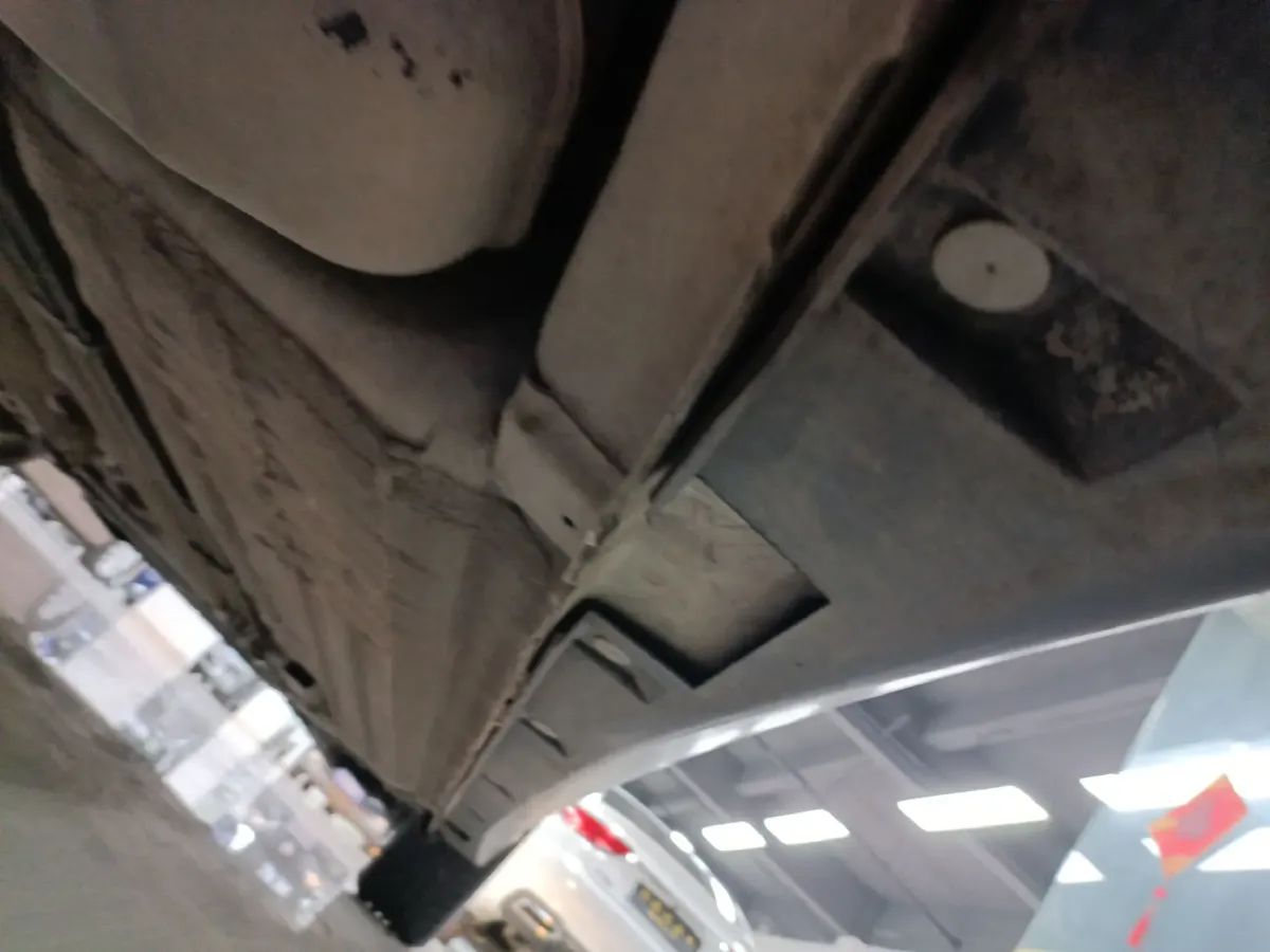 2018 Venucia D60 1.6L 126HP L4 5MT,autocango,china used car exporter,china ev exporter,chinese used car exporter,chinese used ev exporter